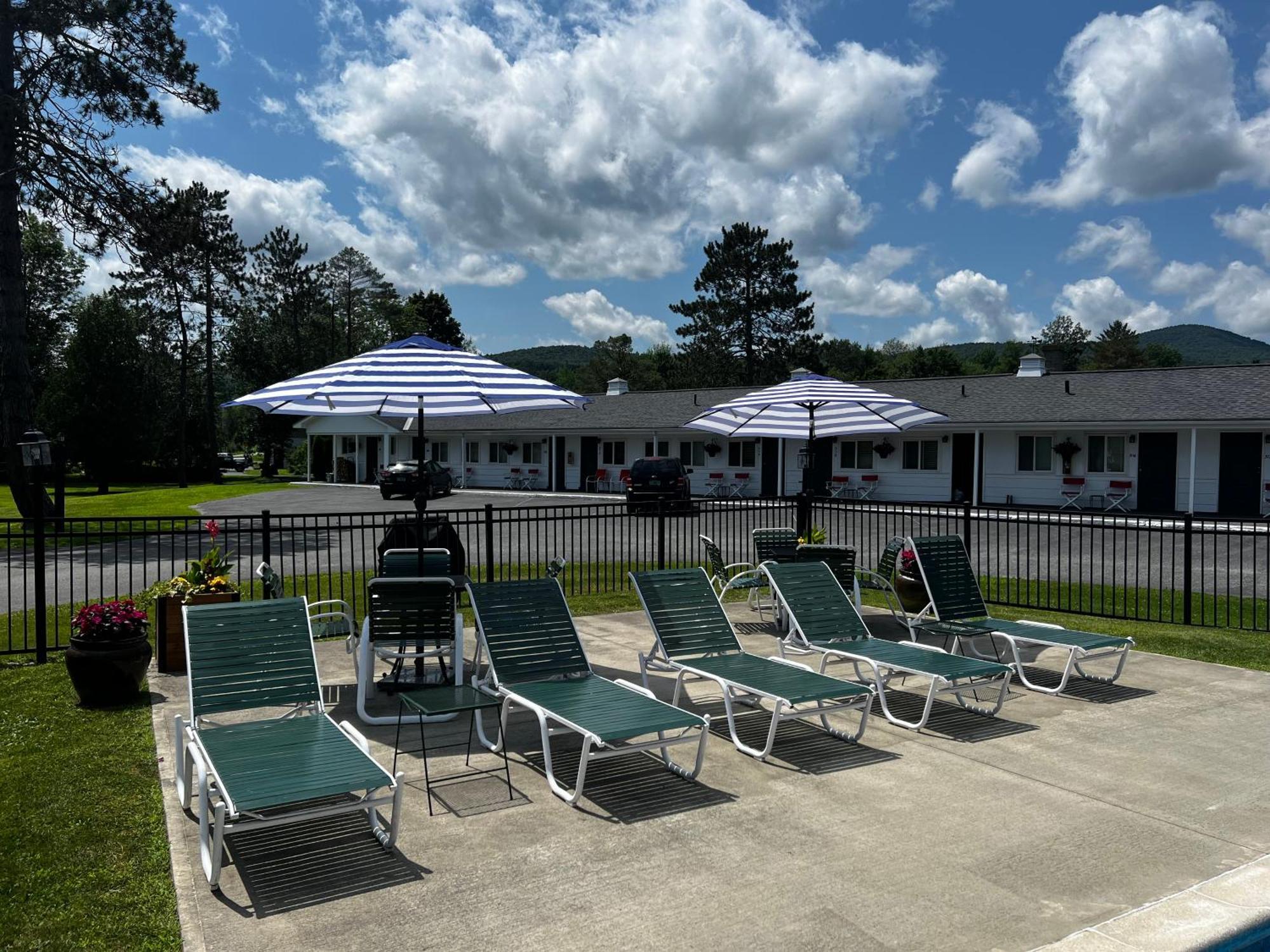 Stowe Motel & Snowdrift Экстерьер фото